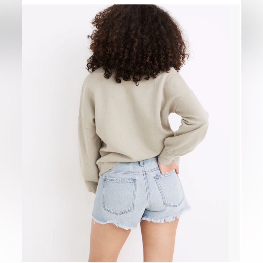 Madewell Curvy Relaxed Denim Light Wash Jean Shorts-‎ Size 30 - Picture 10 of 11
